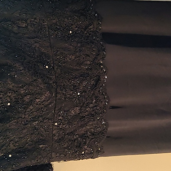 Montage by Mon Cheri Long Black Wedding Formal Evening Size 14 - Picture 3 of 11